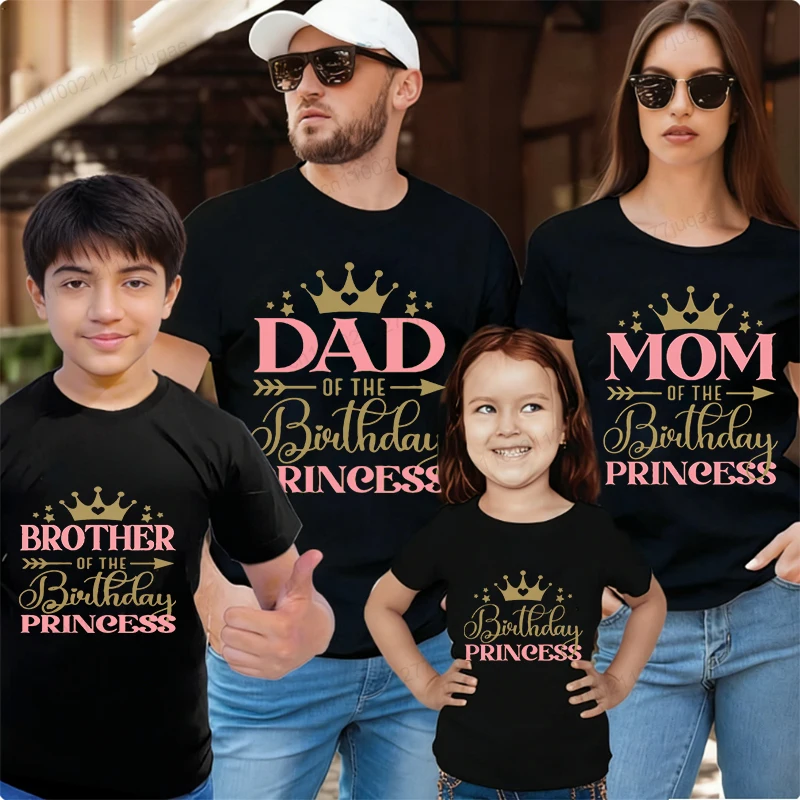 

Одинаковые футболки для всей семьи на день рождения: наряды для родителей и детей, топы для папы, мамы и девочки-празднушки, подарок на день рождения