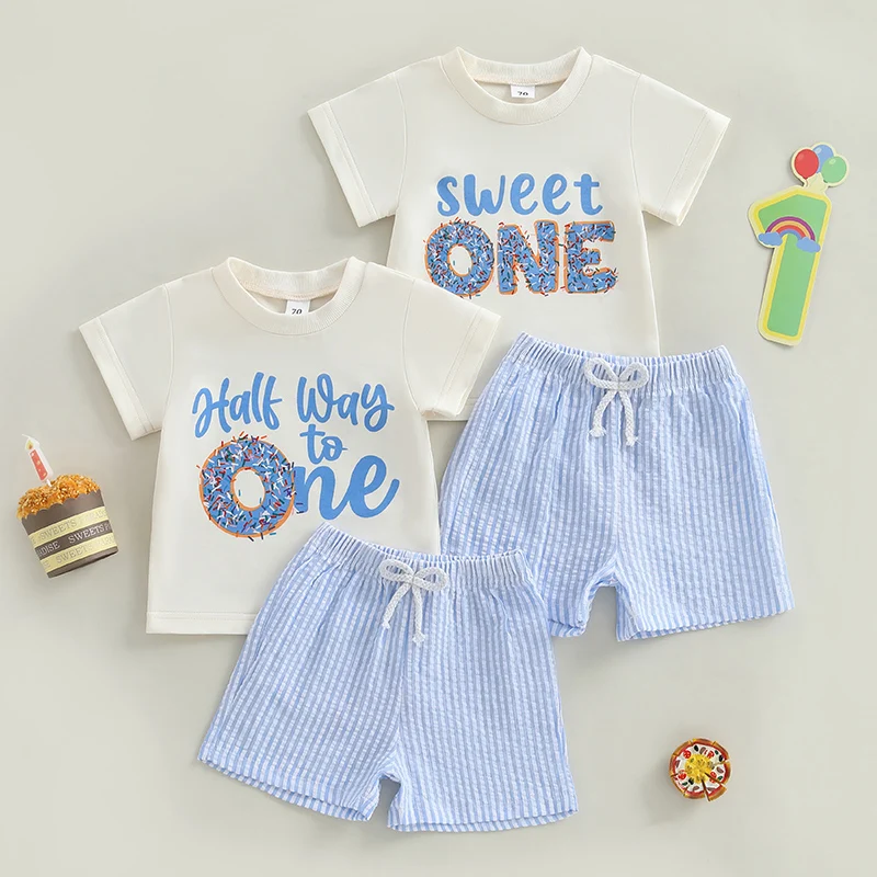 

Наряд для первого дня рождения для маленьких мальчиков, футболка с короткими рукавами и буквенным принтом в виде пончиков и шорты в полоску, летняя повседневная одежда