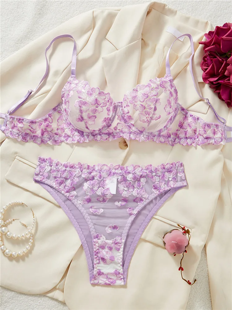 

Romantic Lingerie Sets Sexy Solid Floral Embroidery Underwire Lace Seamless Underwear See Through Flowers Exotic Bra Brief Sets