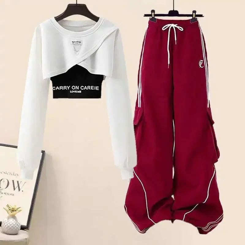 ชุดเซ็ตแฟชั่นใหม่สำหรับเด็กผู้หญิง ฤดูใบไม้ผลิ ฤดูใบไม้ร่วง 2026 สไตล์เกาหลี เสื้อถักไหมพรมสุดหรู+เสื้อกั๊ก+กางเกงคาร์โก้ลำลอง ชุด 3 ชิ้น