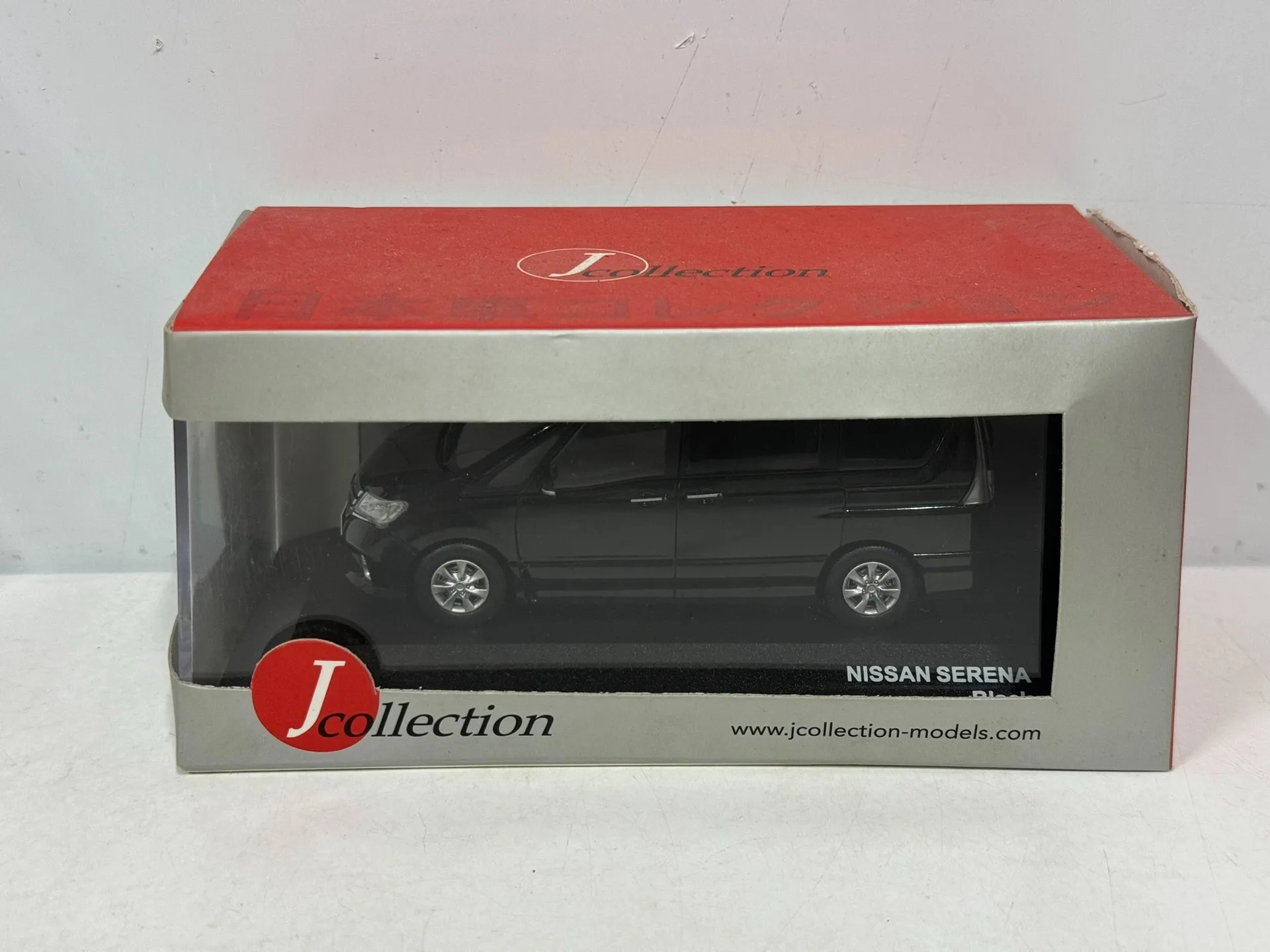 

Литой под давлением Jcollection, масштаб 1/43 Serena 2010, классическая модель бизнес-автомобиля MVP, Коллекционная игрушка, подарок, сувенир, украшение для дисплея