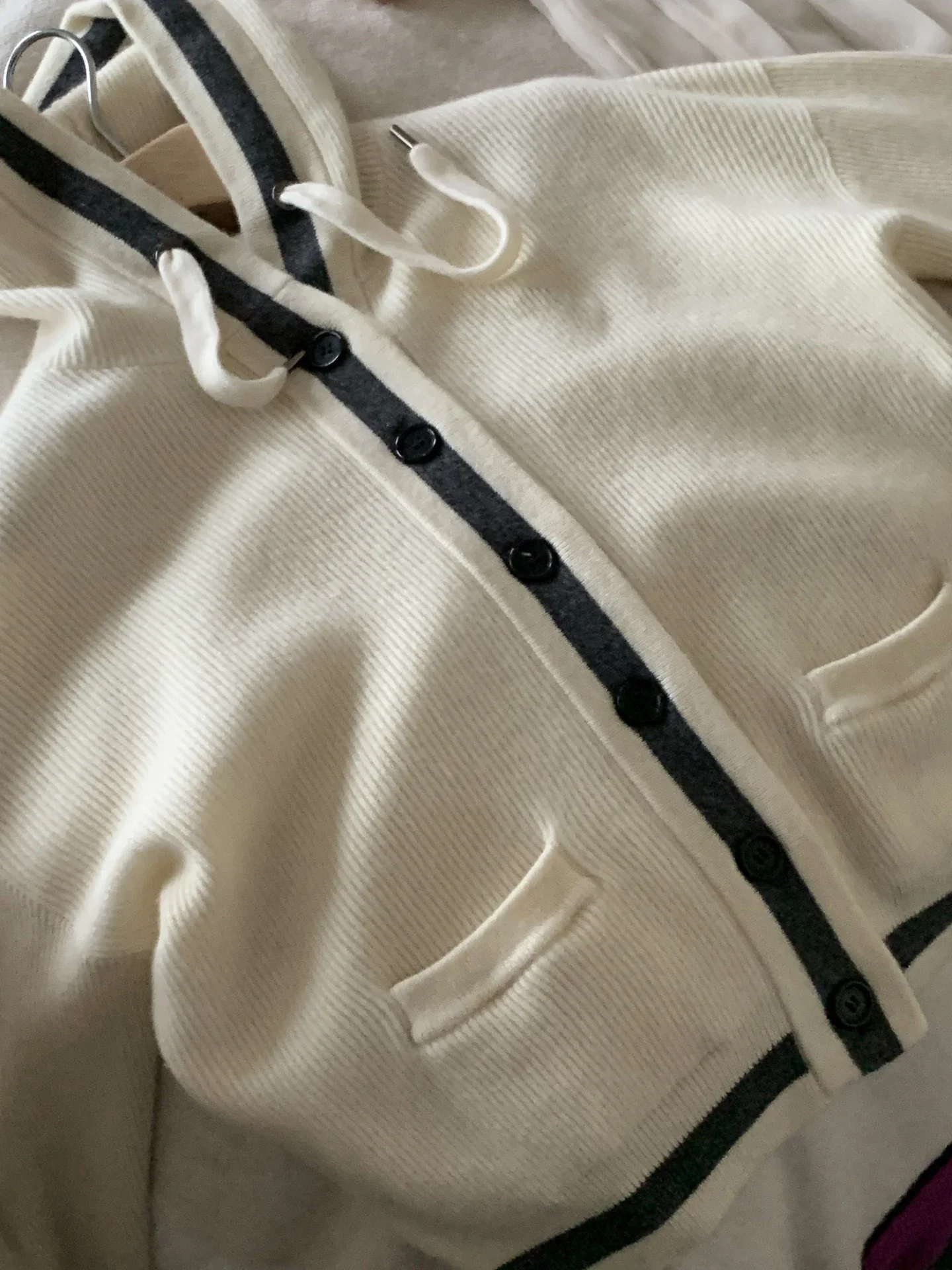 Cardigan en Cachemire Brodé avec Danemark ge pour Femme, Pull Décontracté à Manches sulfavec Capuche pour les Abonnés aux Documents