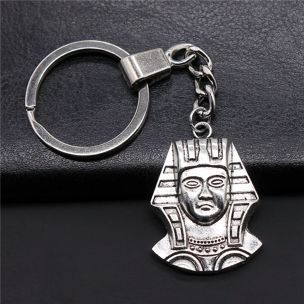 Men Keychain DIY Metal Holder Chain Vintage 2 Colors 37x26mm Egypt Queen Cleopatra Pendant New Fashion Gift