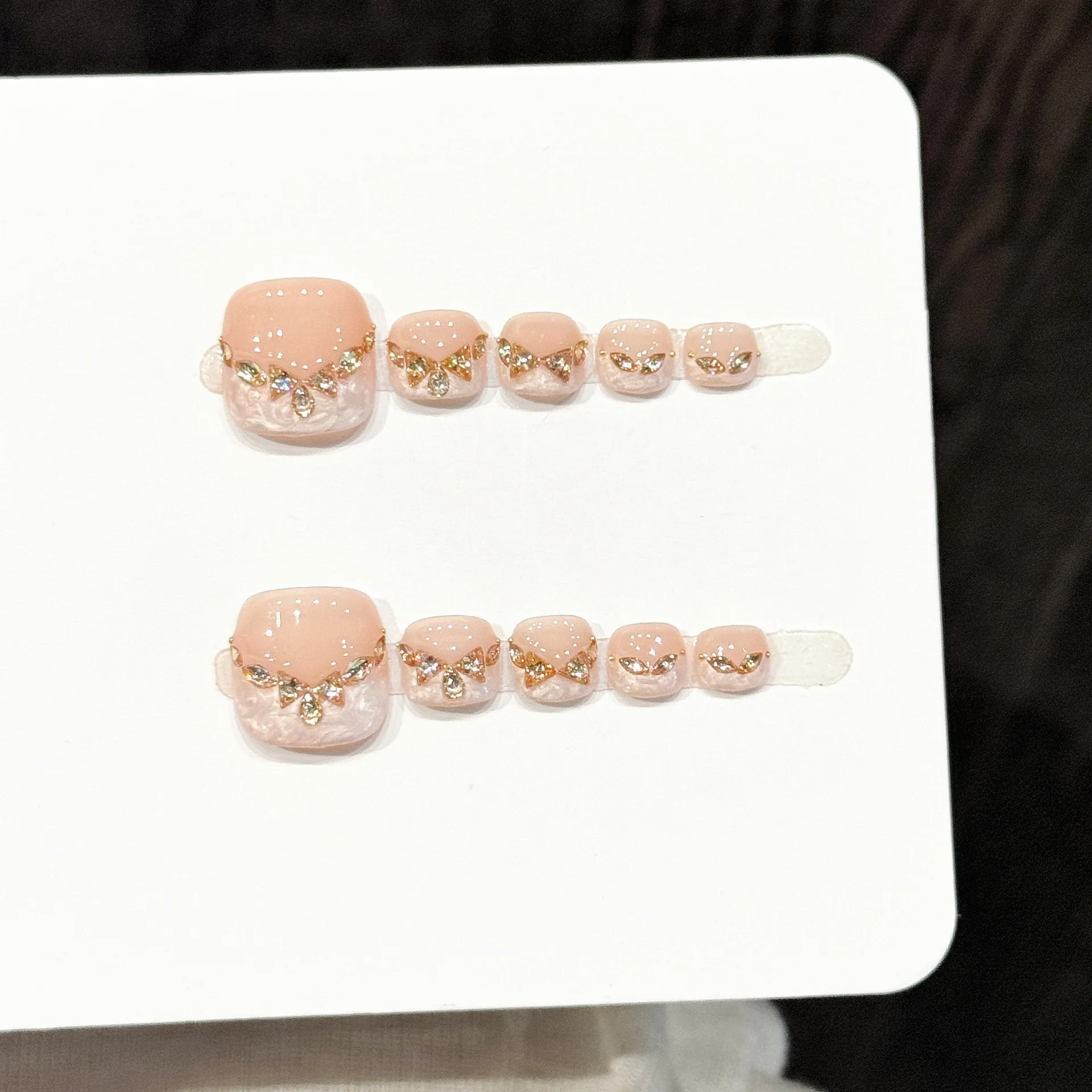 10pcs Handmade Pressed Foot Nails Art, Nice Fake Toenail,   Clear Bare Pink And Gentle Flash Diamonds, Perfect For Women