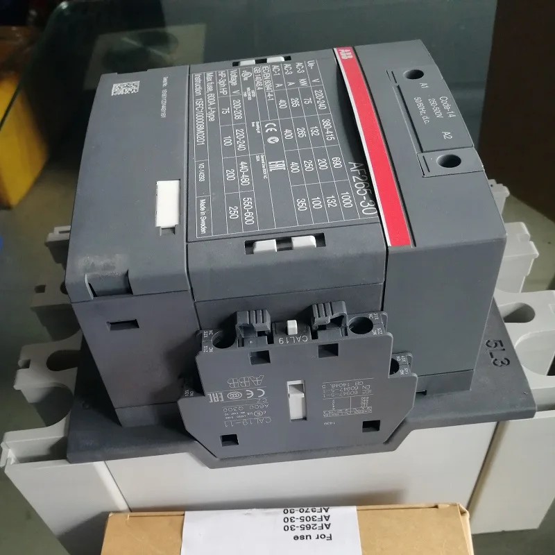 

ABB 3-ploe contactors AF series AC/DC operated 1NC+1NO 265A 132kw AF265-30-11-11 AF265-30-11-12 AF265-30-11-13 AF265-30-11-14