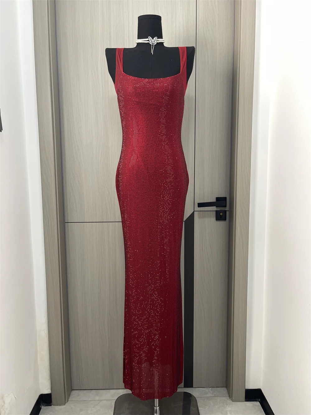 

Shiny Full Rhinestones Backless Luxury Long Dress for Women Sexy Sleeveless Stretch Slim Dresses Evening Party Cocktail Gowns