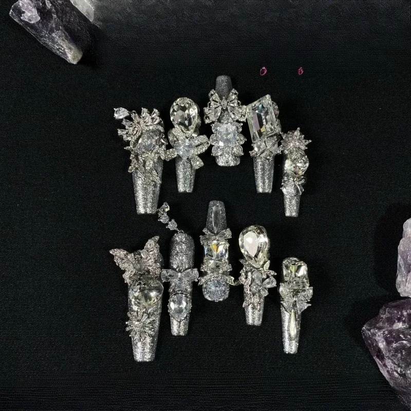 [Silver Moon] Hand-worn manicure whitening heavy industry flash silver wedding nail butterfly chain super long