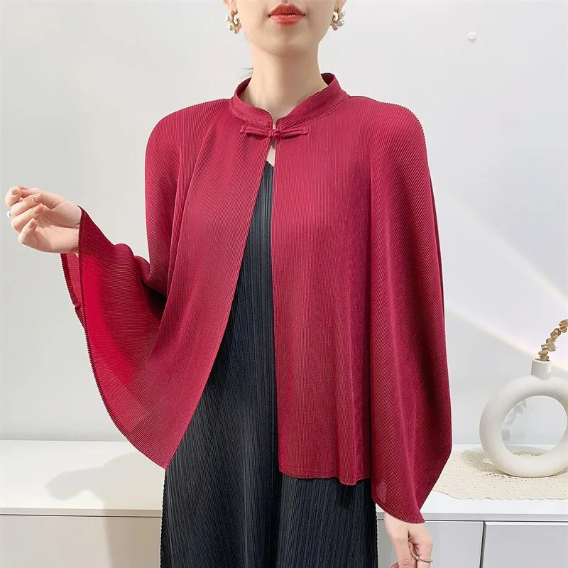 

Miyake Pleated Top New Short Cloak with Red Cheongsam Shawl for Women in Autumn and Winter Solid Color Versatile Outer Fashion