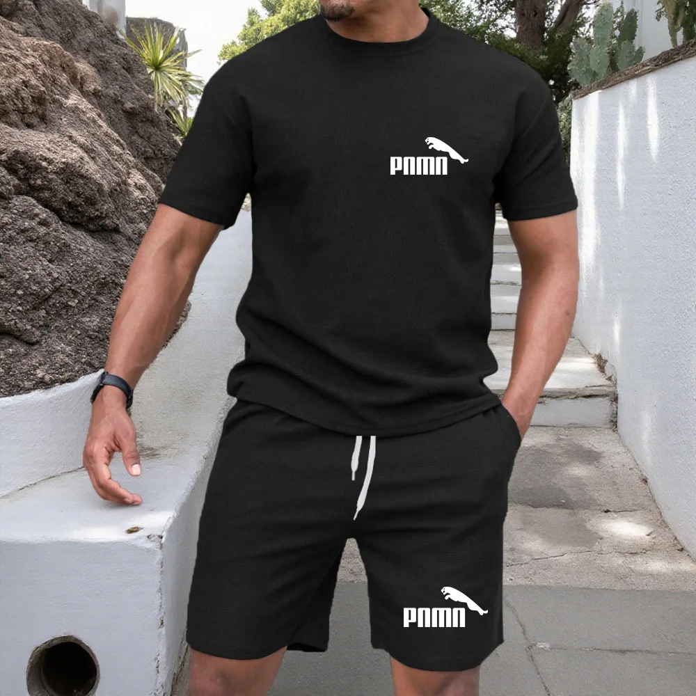 

Hot selling new men's summer striped print comfortable and breathable round neck T-shirt shorts set suitable for outdoor street