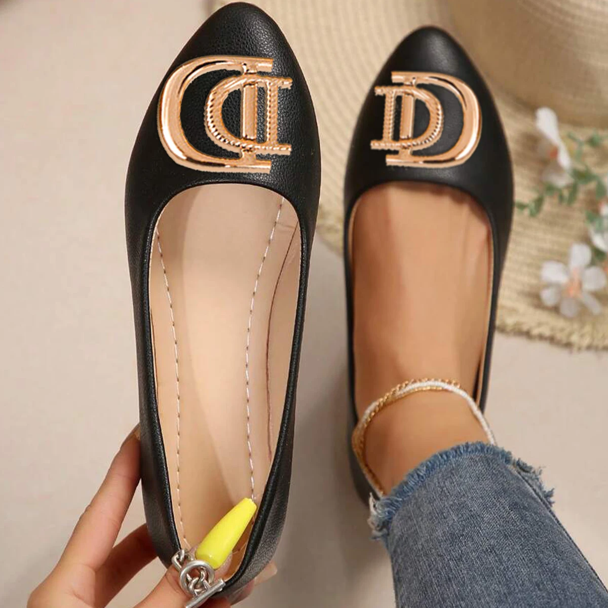 Women's Fashion Elegant Driving Loafers Luxury Decor Casual Flats Solid Color Flat Comfy Slip on Pumps Office French Style Shoes