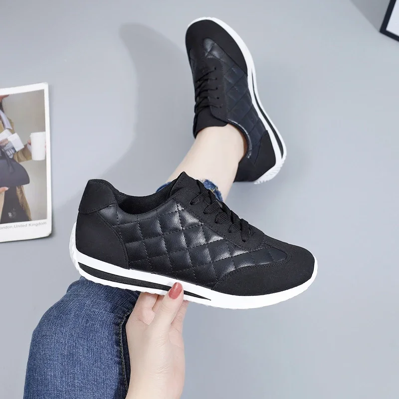 Women Casual Walking Shoes Woman Flat Lace Up Leather High Quality Sneakers Fashion Bottomed Loafers Female Vulcanized Shoes