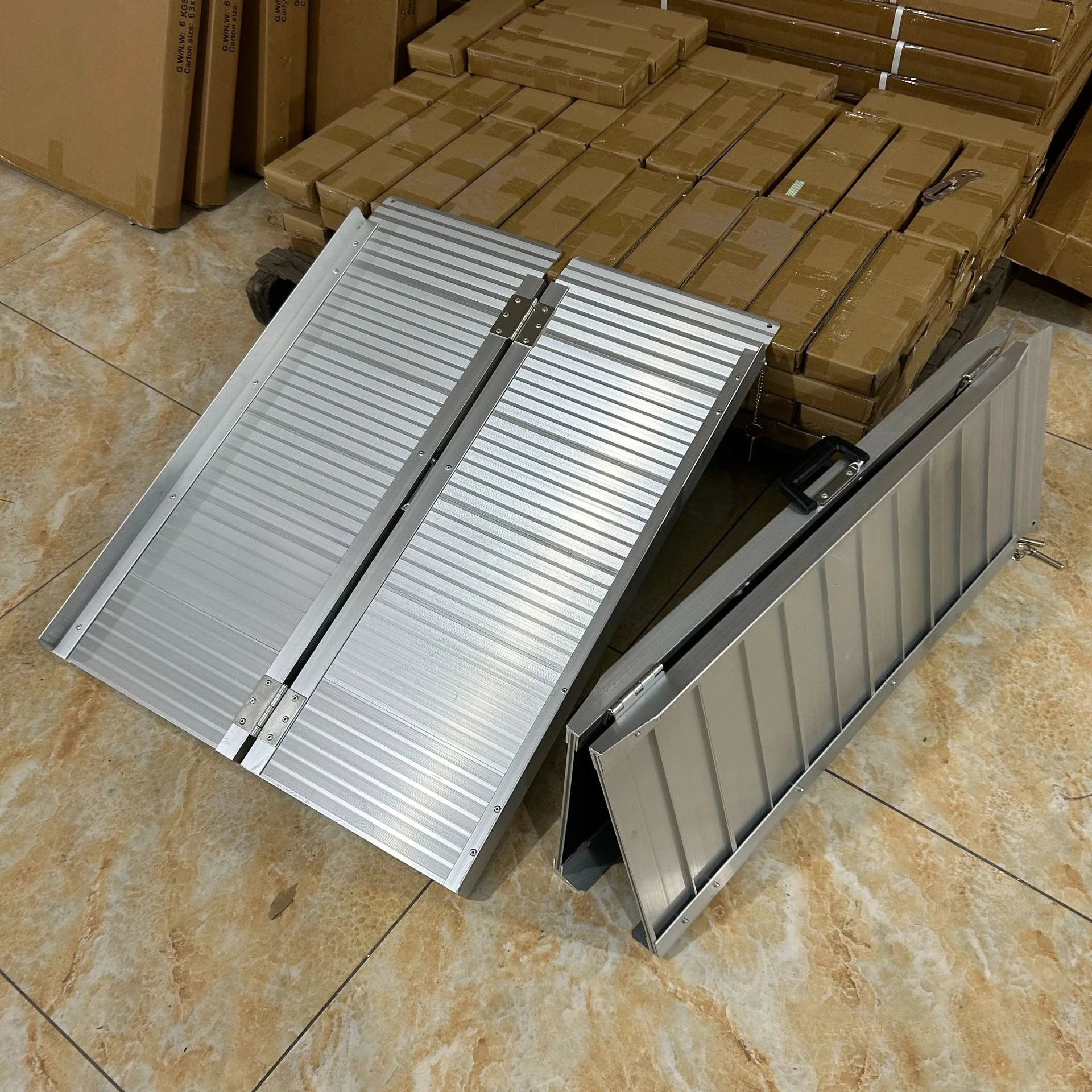 1/2/3 FT Aluminum Portable Wheelchair Ramp Sturdy Non-Slip Folding for Doorways Scooters Steps Stairs