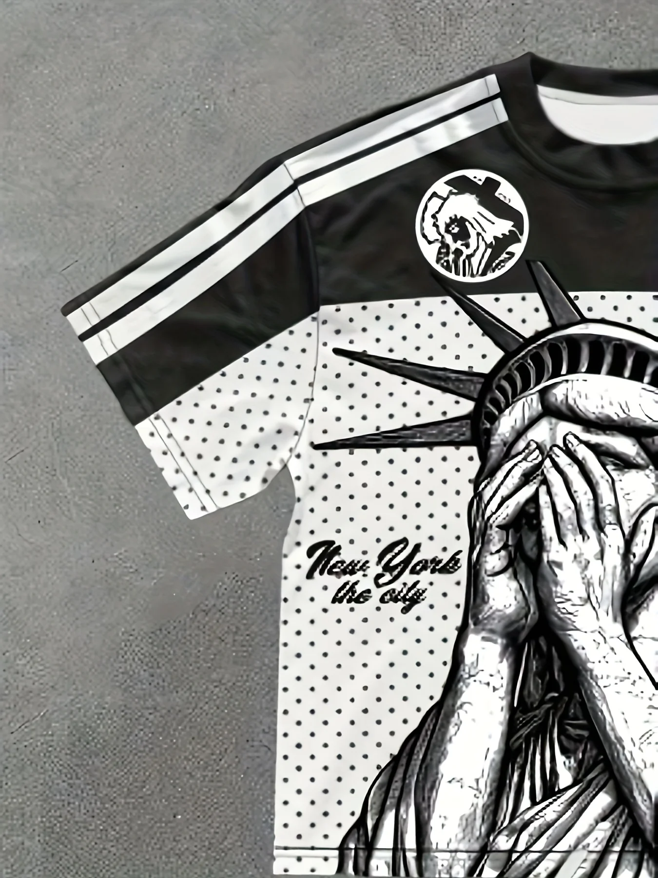 The 2025 summer new 3D Statue of Liberty print casual fashionable soft comfortable breathable and lightweight men's suit