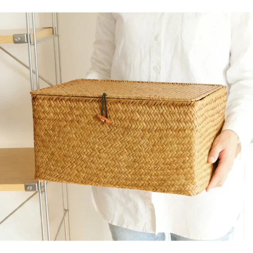 

Handmade Seagrass Woven Storage Box Seaweed Storage Finishing Basket with Lid Sundry Bath Cosmetic Towel Container