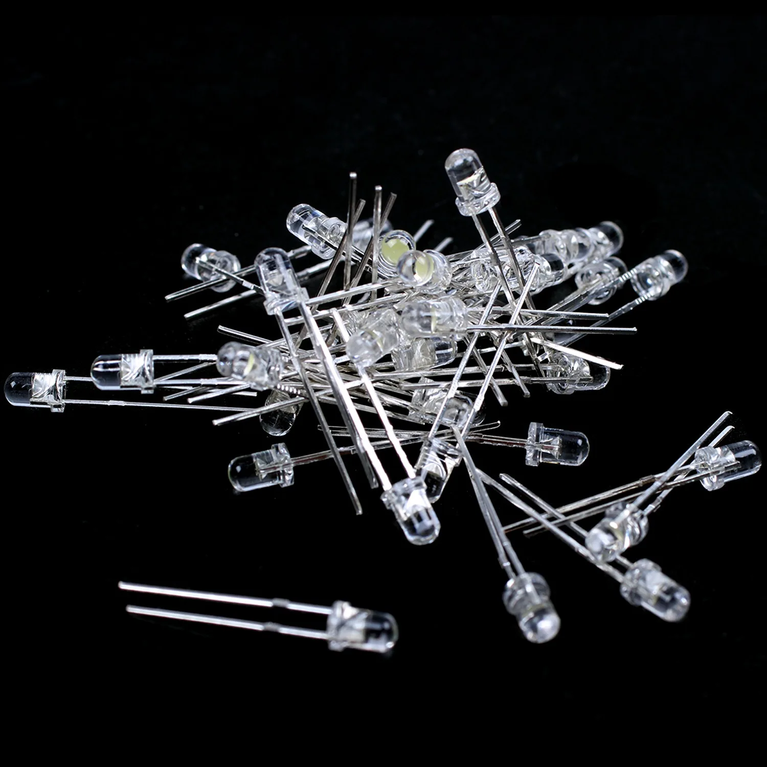 A72Z 40 Pieces 3mm White LED Lamp Light Emitting Diode DC 2.5V-3V
