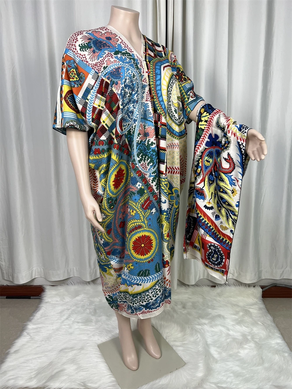 

2024Saudi Arabia's Loose Printed Silk Maxi Dress Summer Beach Bohemian Robe Africa Kaftan Swim Suit Batwing Sleeve Women Cardiga