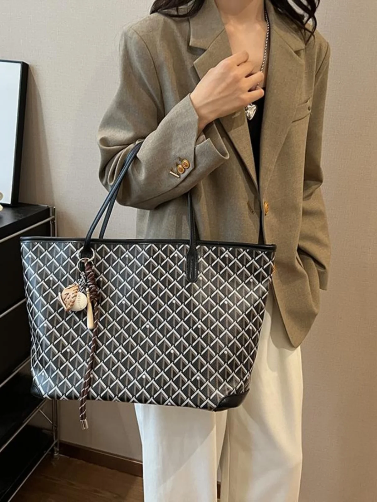 

Faionable Large Capaci Women's Tote Bag 2024 Autumn Winter New Sle Handheld Commuter Single oulder Bag Underarm Bag