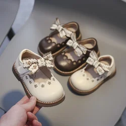 Zapatos de cuero para niñas pequeñas, zapatos informales cómodos de suela suave para bebés, zapatos de fiesta de Princesa con lazo de encaje Floral para primavera y otoño