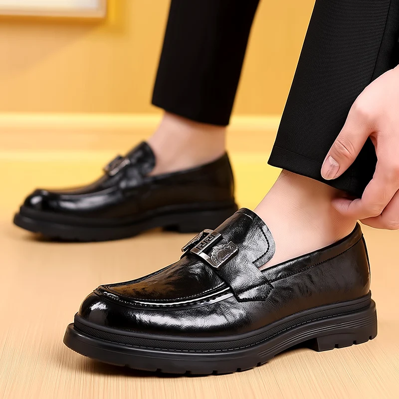 Brand New Men Shoes Microfiber Leather Loafers Classic Italian Casual Shoes Male Party Shoes Office Business Wedding Dress Shoes