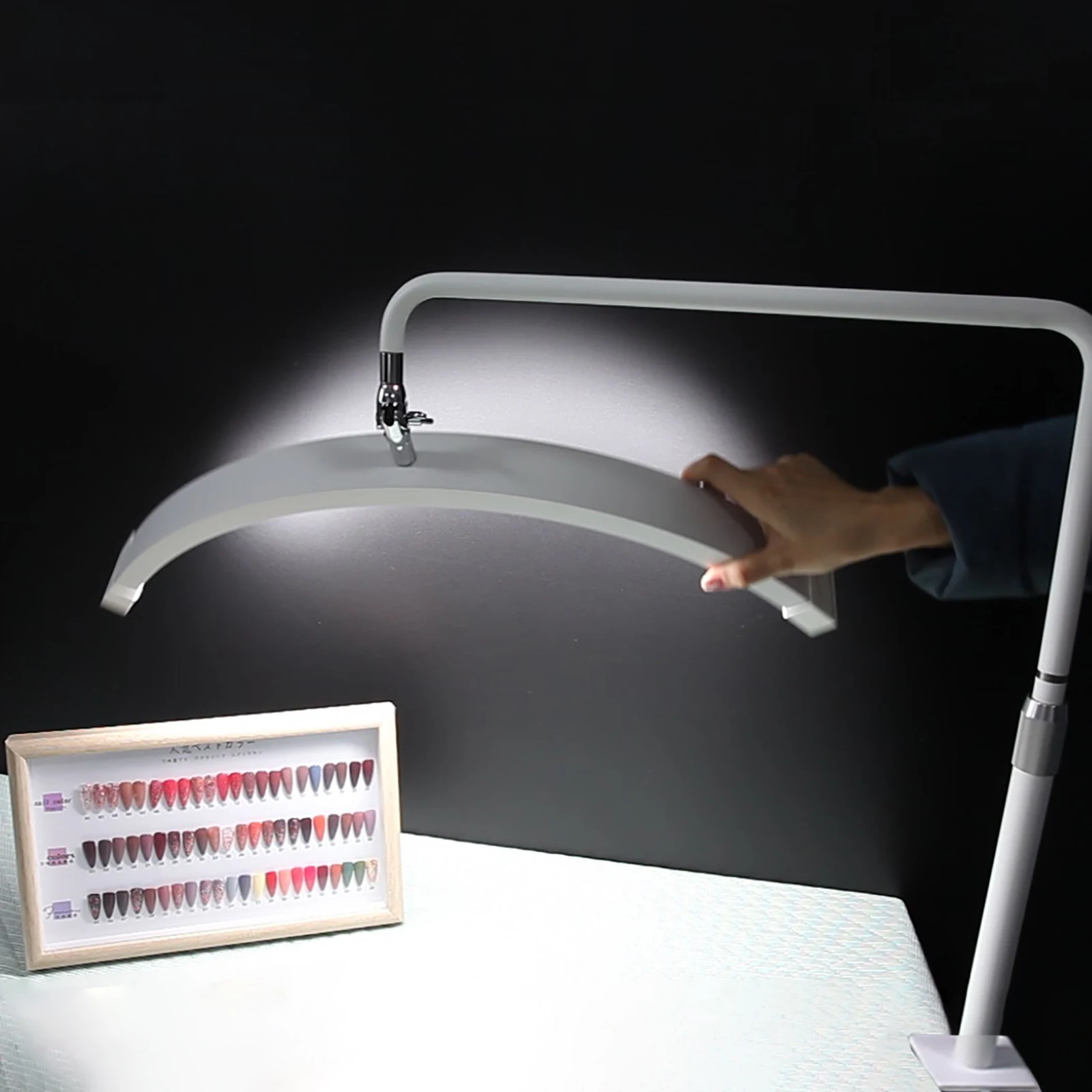 

Clip-on Nail Desk Lamp Multi-Angle Photographic Lighting Manicure Lamp Desktop Light for Manicure LED Table Moon Lamp