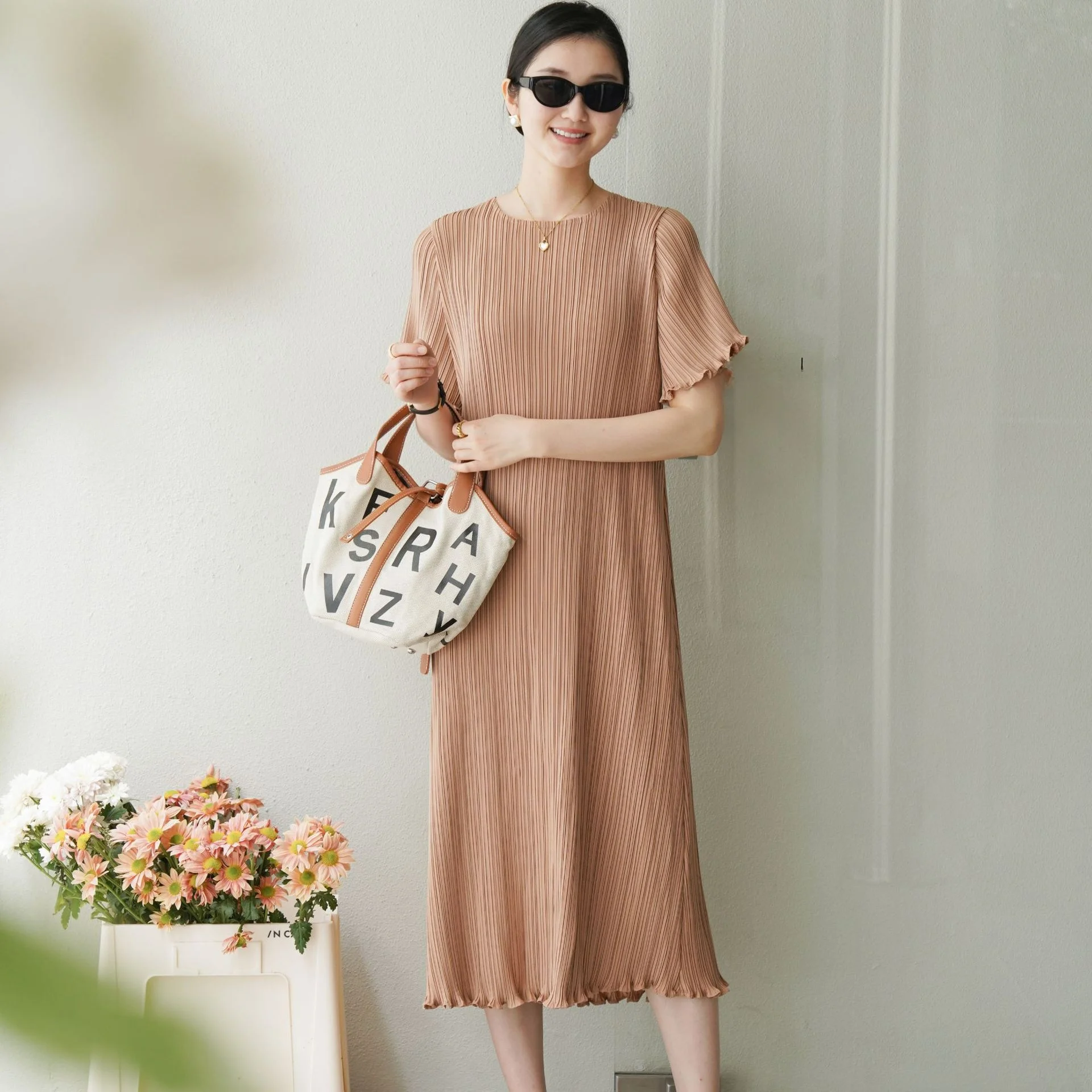 

Casual Pleated Short Sleeve Straight Tube Dress Spring Summer New Style Quality Folded Bordered Maternity Dress