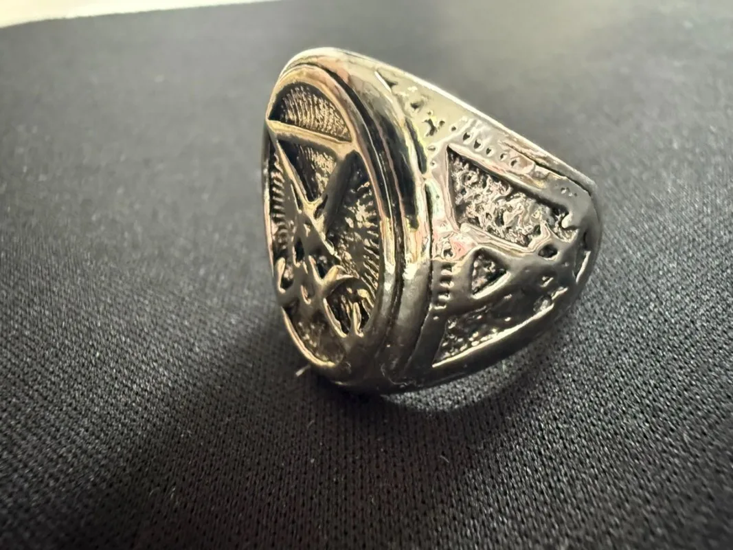 

Кольцо Lucifer Morningstar, винтажное готическое сатаническое кольцо, реквизит для косплея, кольца из нержавеющей стали в стиле панк, модный подарок для мужчин на Хэллоуин