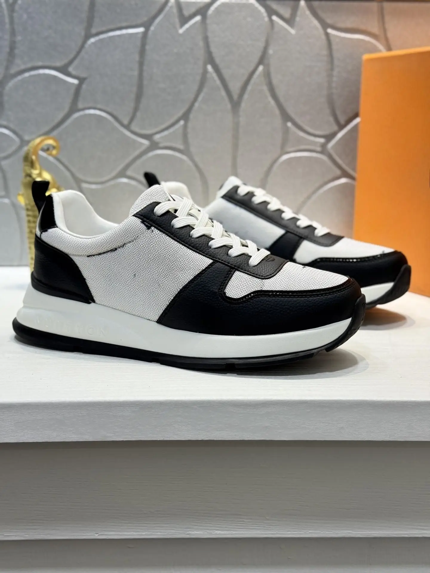 Unisex Black White Color Block Sneakers Canvas Faux Leather Splicing Lace Up Thick Sole Walking Shoes