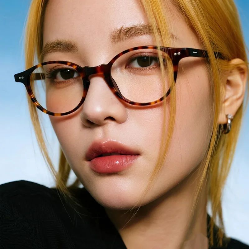 Модные ретро-очки с заклепками для мужчин и женщин, высококачественные пластинчатые оправы, модные и универсальные овальные оправы с прозрачными линзами