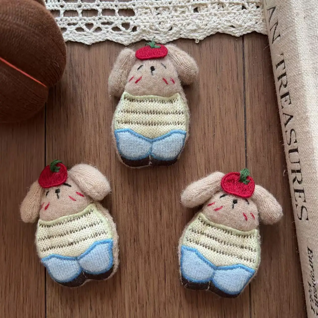 Cartoon Apple Mouse Brooch Resin Red Cute DIY Hair Accessory for Shoes Hat Bag Clothing Embellishment Premium