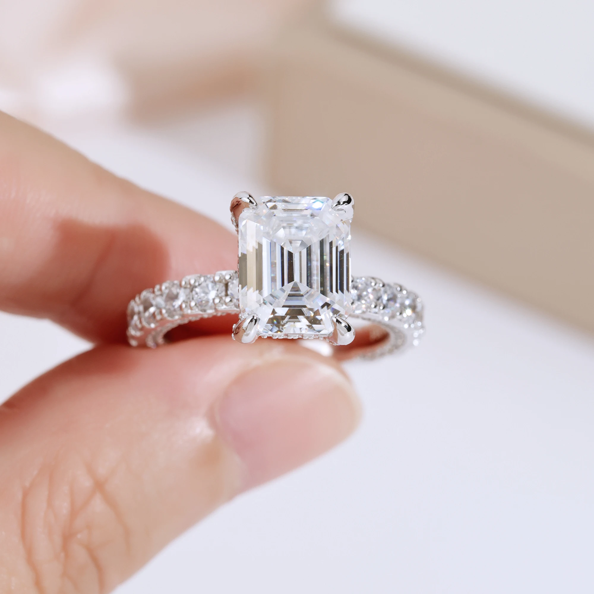 

Luxury S925 Silver Plated 18K White Gold Rectangular Moissanite Diamond Women's Ring For Christmas Gift