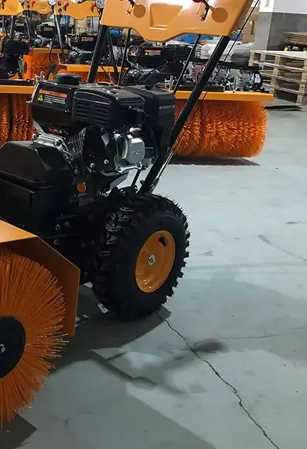 Small Engine-Powered Hand-Push Multi-Functional Snow Plow Blower Gear Sweeper Removal Machinery with 1-Year Warranty