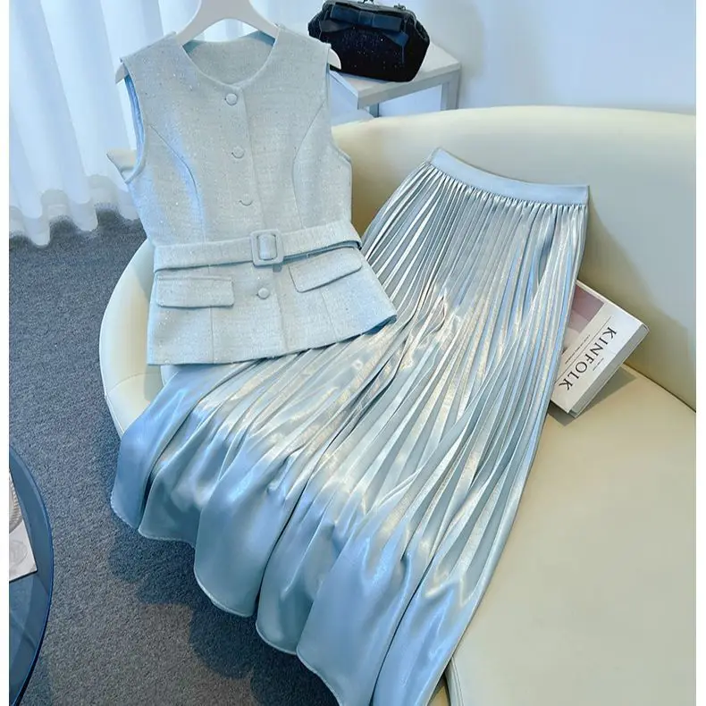 

2025 Summer Sleeveless Vest & Skirt Set for Women Elegant 2-Piece Outfit High Fashion Matching Set with Chic Minimalist Style