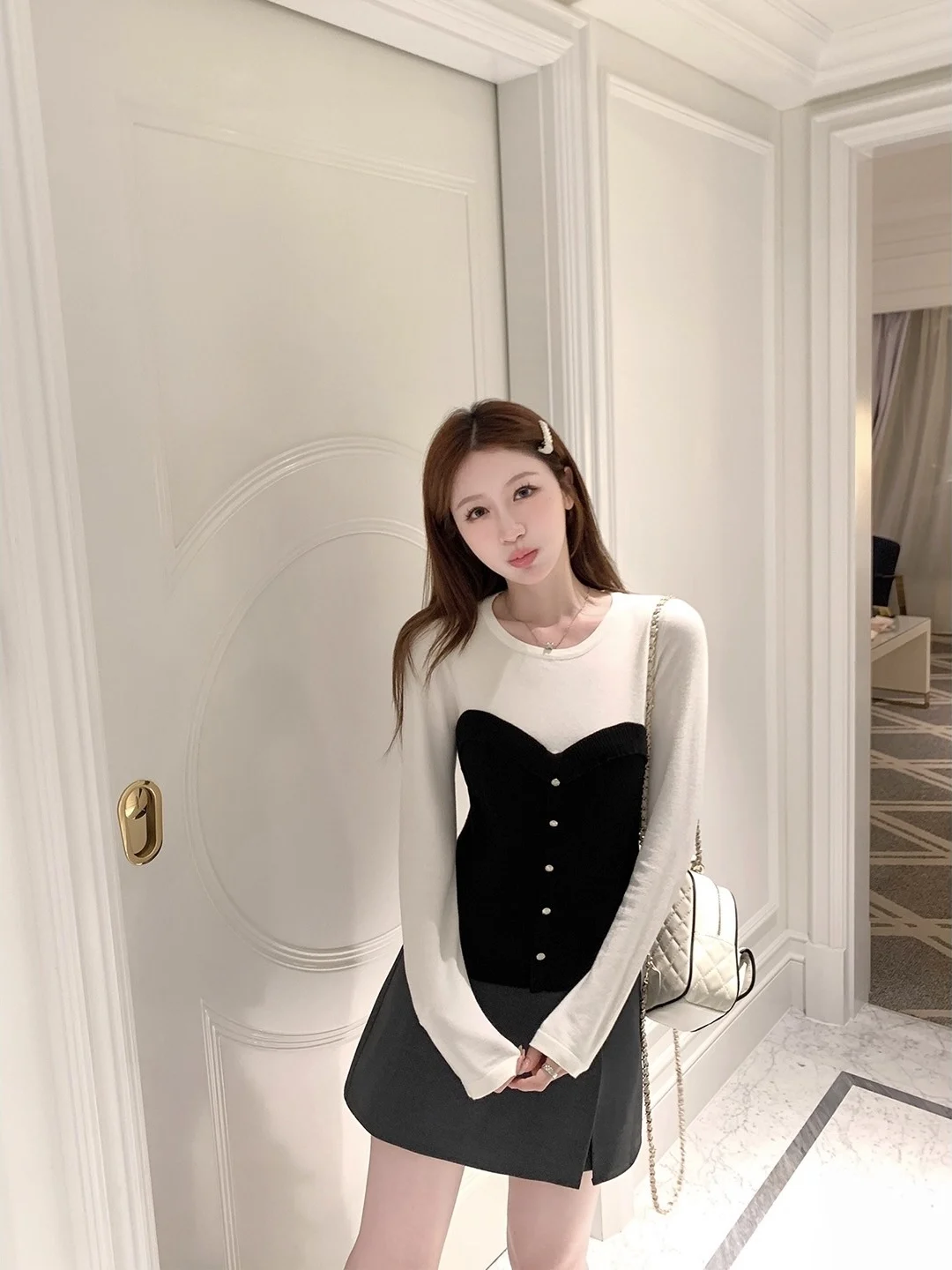 ファイオナブル ロングスリーブ ニットセーター レディース スリムフィット カラーブロック コントラスト 秋冬新作 高級感 トレンド