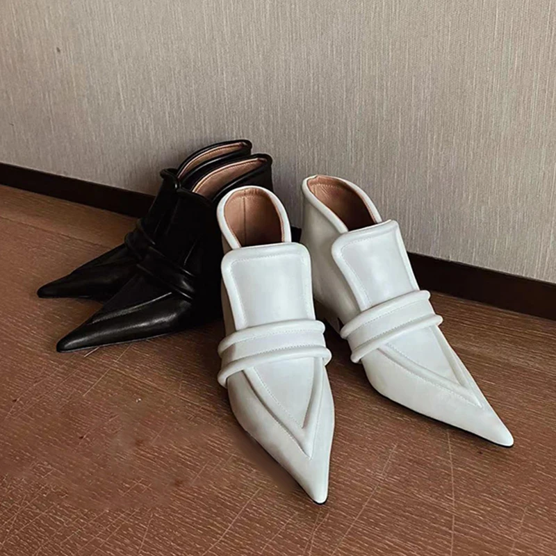 

Retro Pointed Toe Fashion Ankle Boots Women White Chunky Heels Slip-on Loafers Autumn New Versatile High Top Shoes