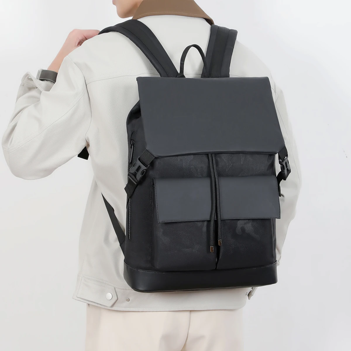 로고 고급 맞춤형 패션 클래식 비즈니스 백팩 트렌디 패션 노트북 가방 여행용 대용량 백팩 업무용 DIY
