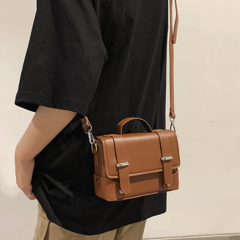 Minimalist Men\'s Shoulder Bag Fashionable Male PU Leather Crossbody Bags Small Flip Style Messenger Bag for Men Designer Handbag