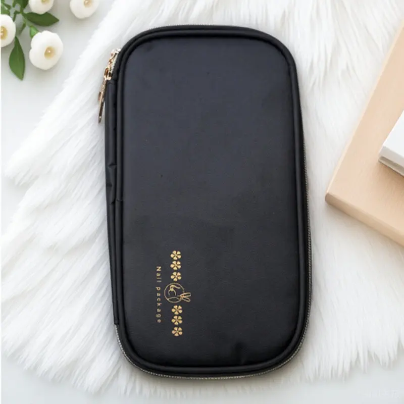 

Органайзер для хранения инструментов для маникюра: прозрачный футляр с отделениями для кистей, ручек и принадлежностей для ногтей. Идеально для организации рабочего стола. Отличный подарок.