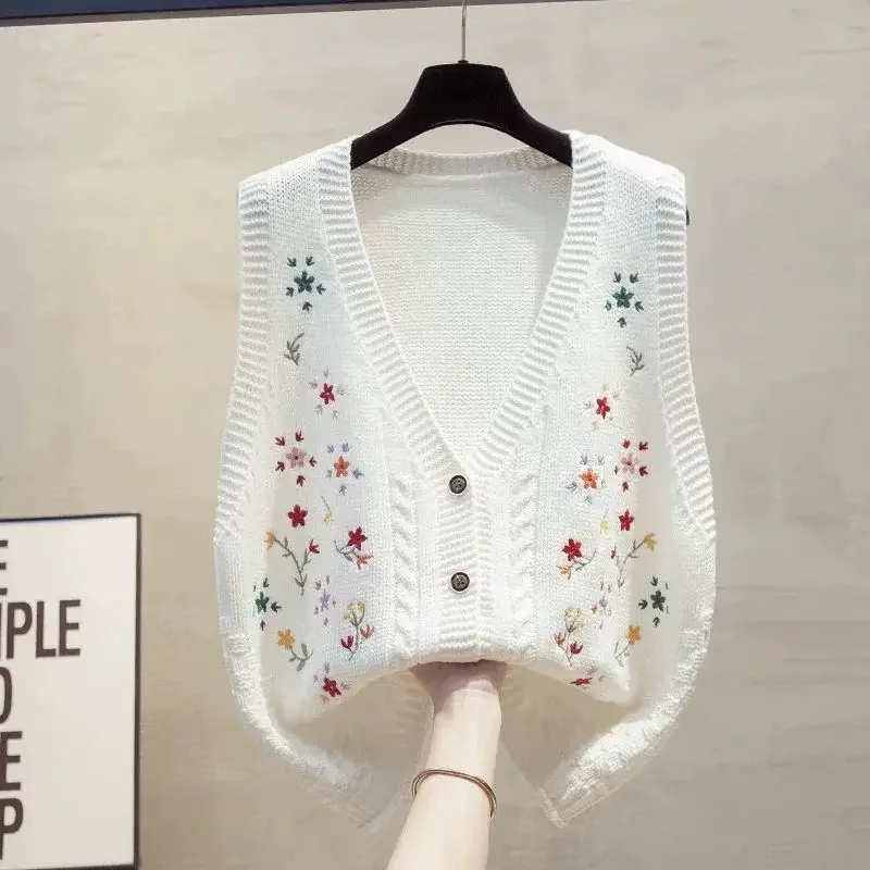 

Retro Embroidered Sweater Sweater Vest Short V-neck Cardigan Spring and Autumn New Flower Vest Top JJ180