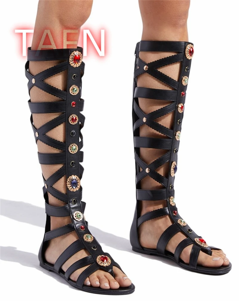 Sandalias Gladiador Negras hasta la Rodilla para Mujer, Sandalias Romanas Planas con Punta Abierta, Adornadas con Piedras Preciosas y Tachuelas Doradas, Zapatos para Fiestas de Verano en la Playa