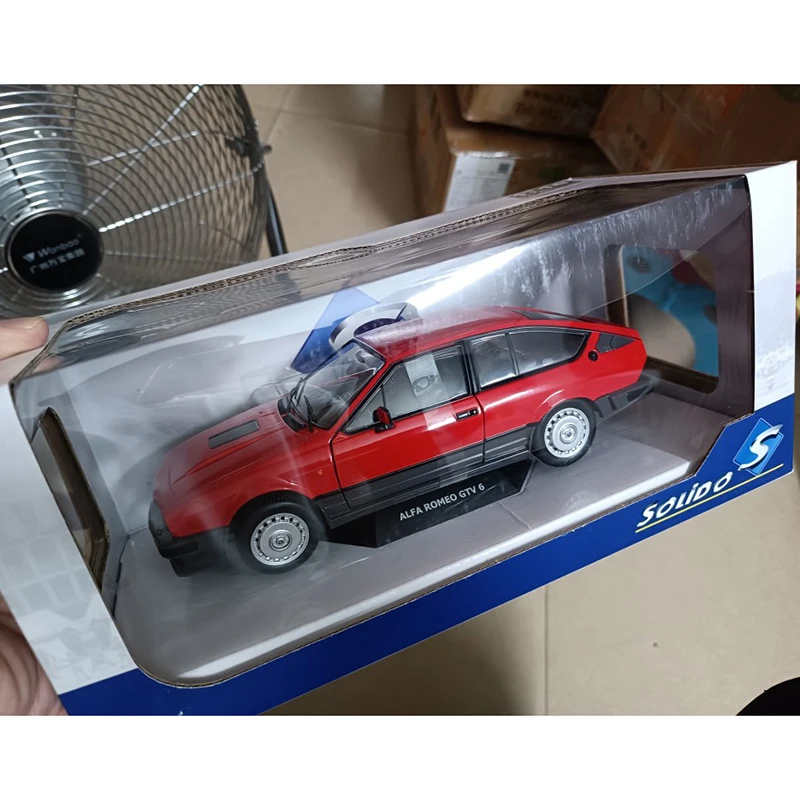 1:18 Scale Alfa ROMEO GTV6 Alloy Car Model