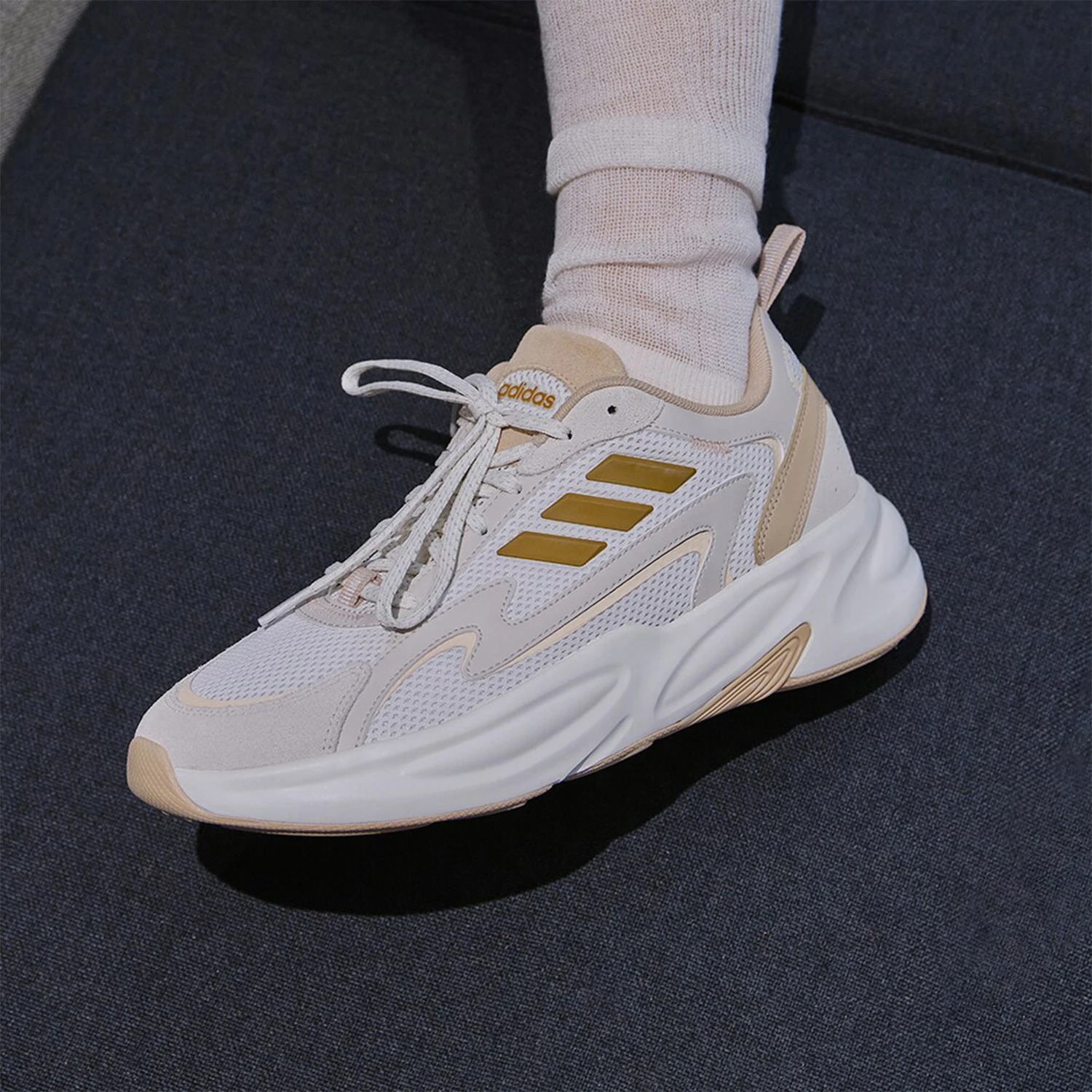 

Adidas genuine OZWAVE 2.0 Unisex Classic Breathable Dad Shoes JI1587