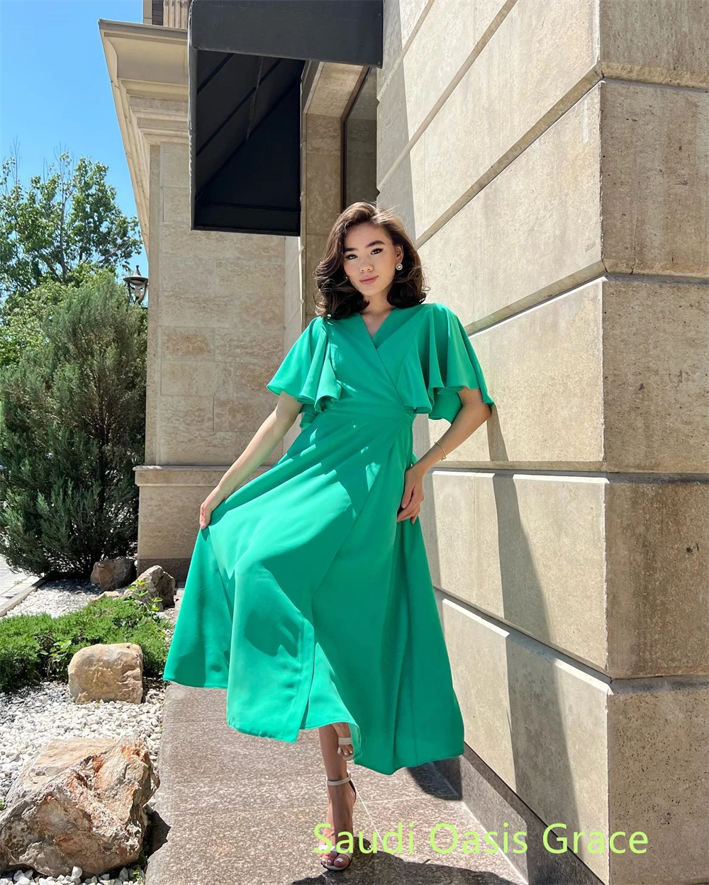 customizedCustomized Simple Green Chiffon Evening Dress Classic V-Neck Short Sleeves Homecoming Dresses Fashion Special Occasion