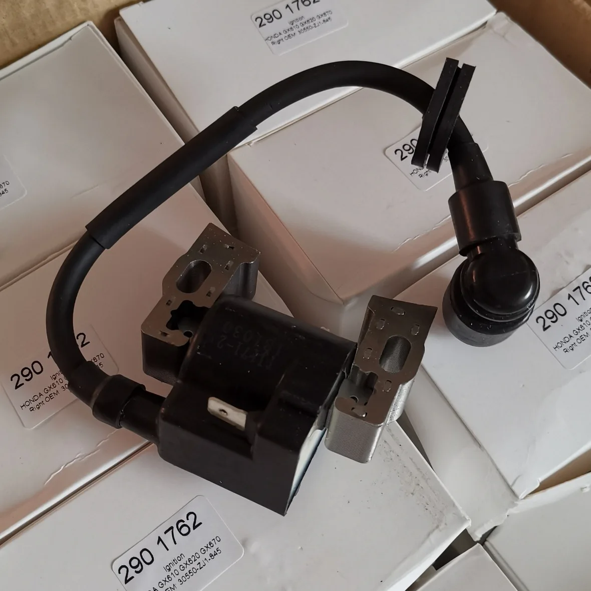 Right Ignition Coil For Honda GX610 GX620 GX670  30550-ZJ1-845