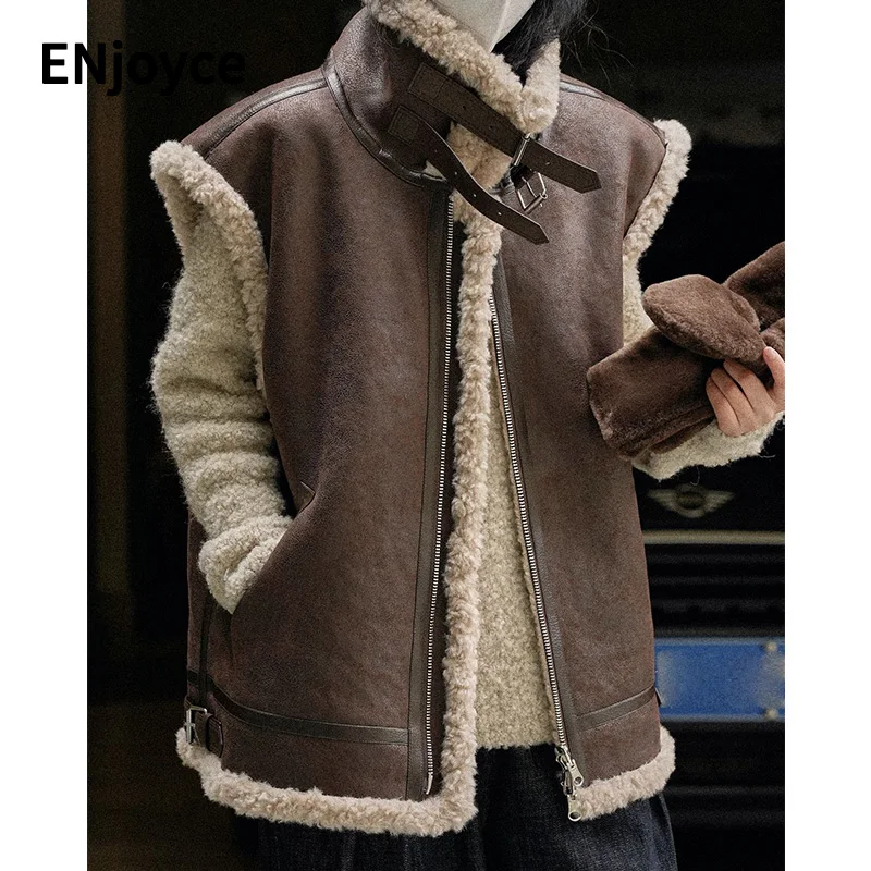 

Winter Women Lamb Wool Sheepskin Fleece Sleeveless Down Coats Female Casual Loose Thicken Motorbike Street Style Jackets