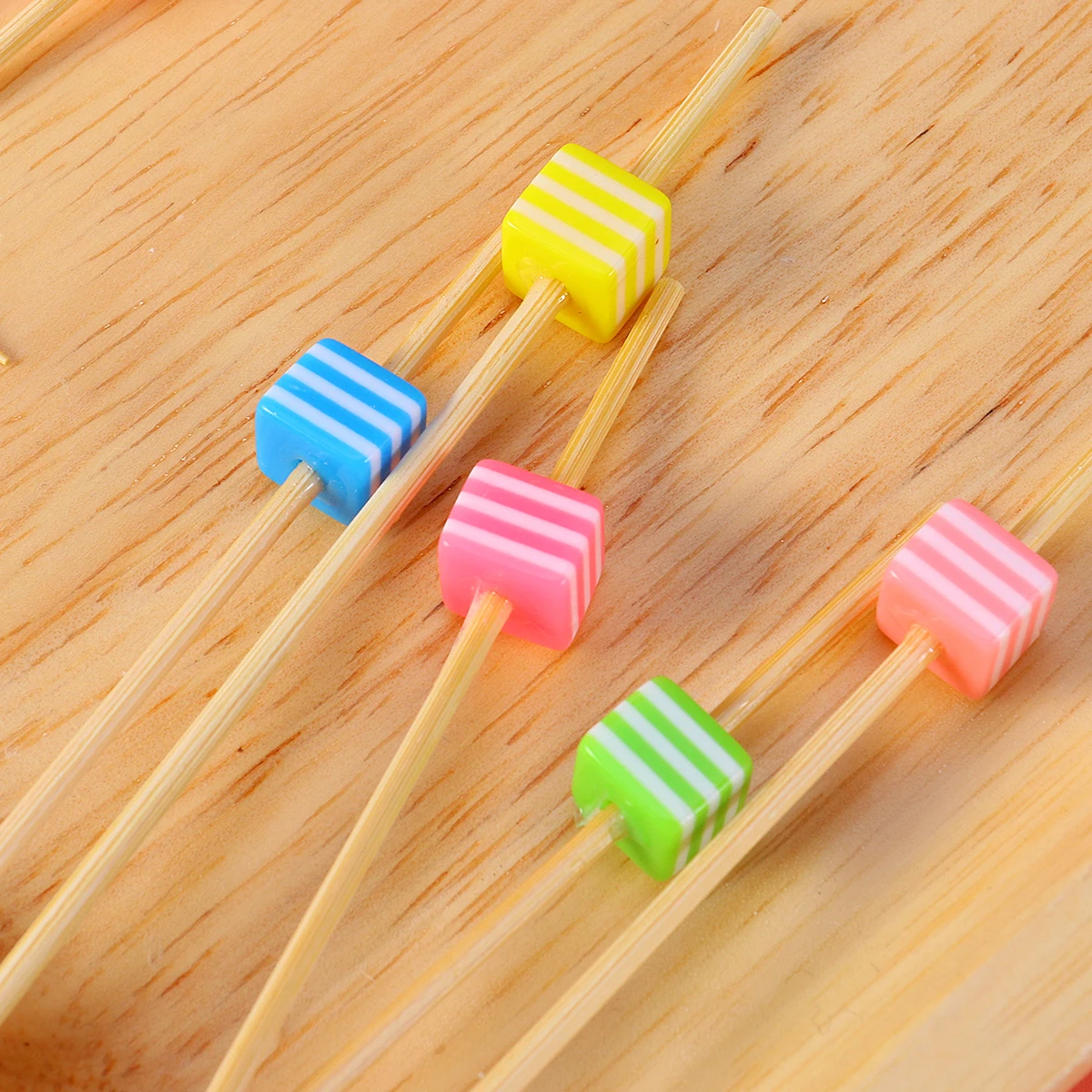 

100 Pcs Bamboo Fruit Picks Cocktail Drink Stirrer Personalized Utensils Bags Glasses for Party Supplies Decor Skewers Wedding