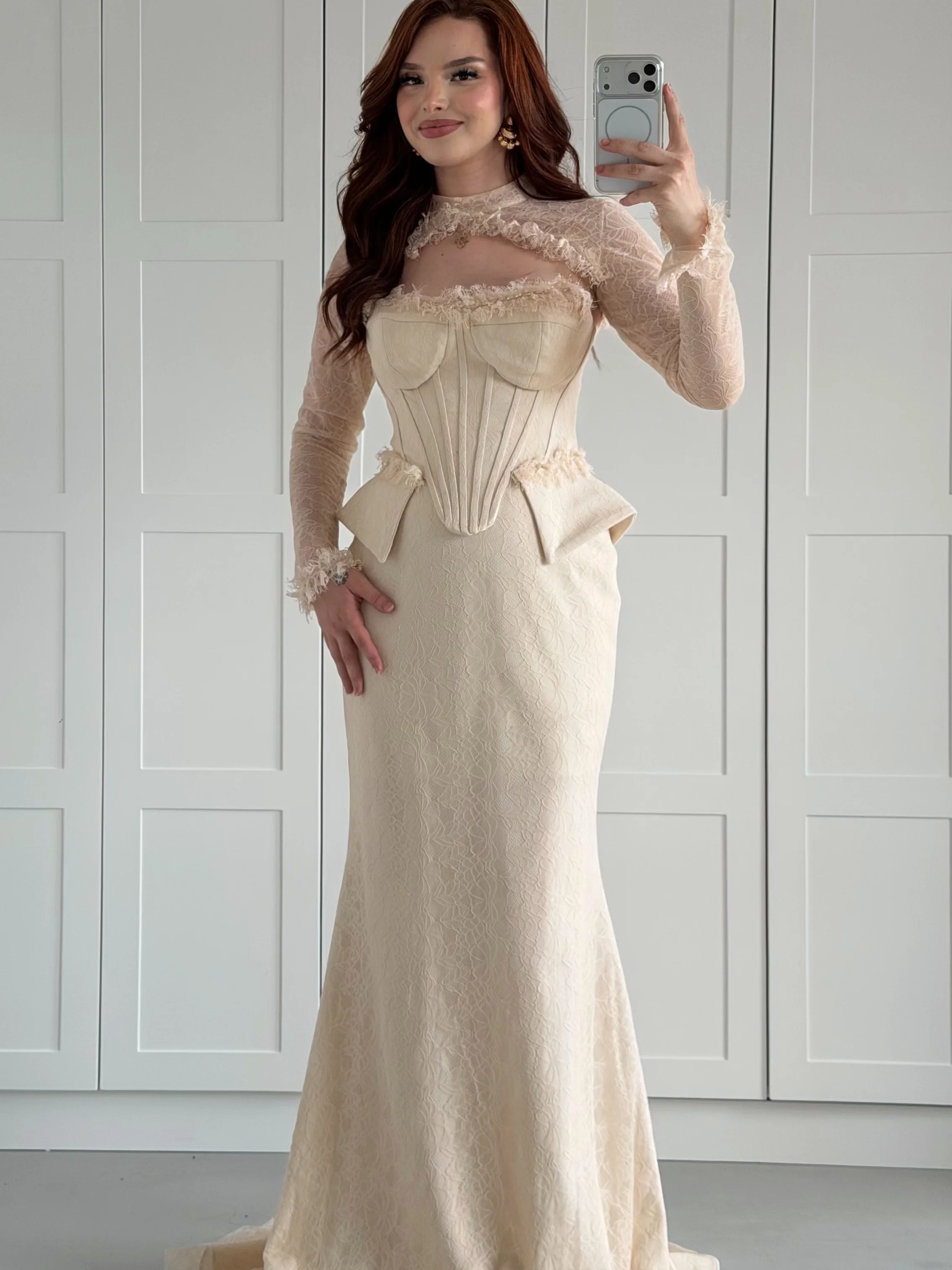 Arabia Exquisite Prom Dresses Champagne Mermaid Keyhole Neckline Full of Lace with Buttons Elegant Evening Dresses Wedding Dress
