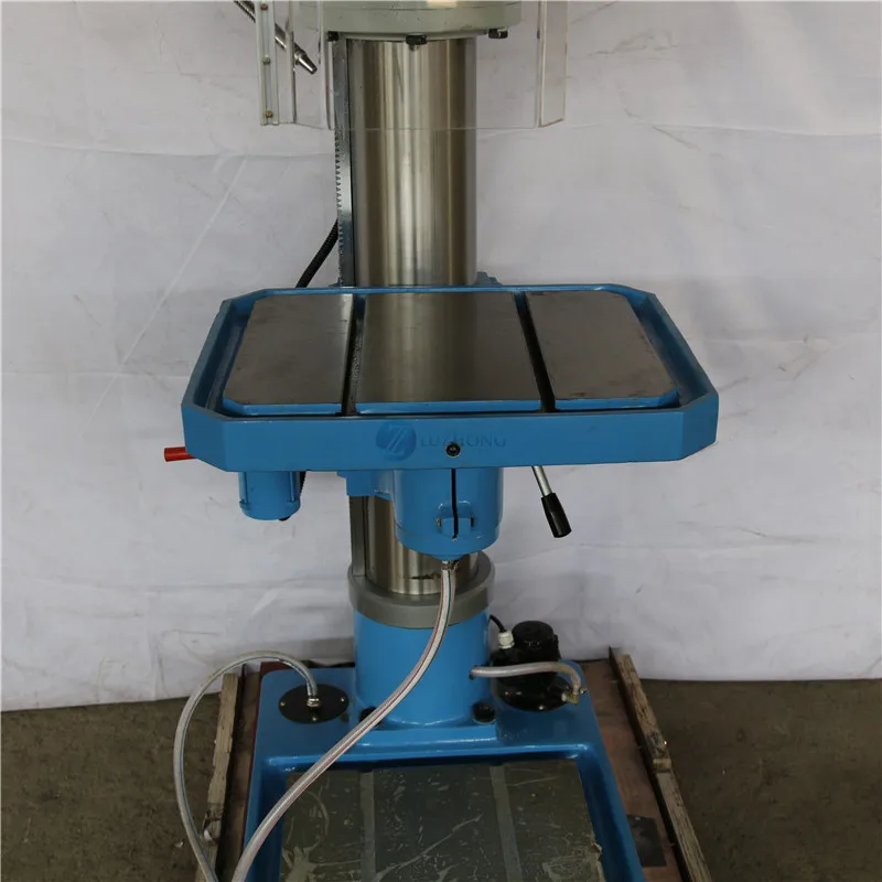 Luzhong High Precision Column Drilling Machine Z5045C Gear Motor Core 45mm Max Drilling Diameter 380V Voltage China Made