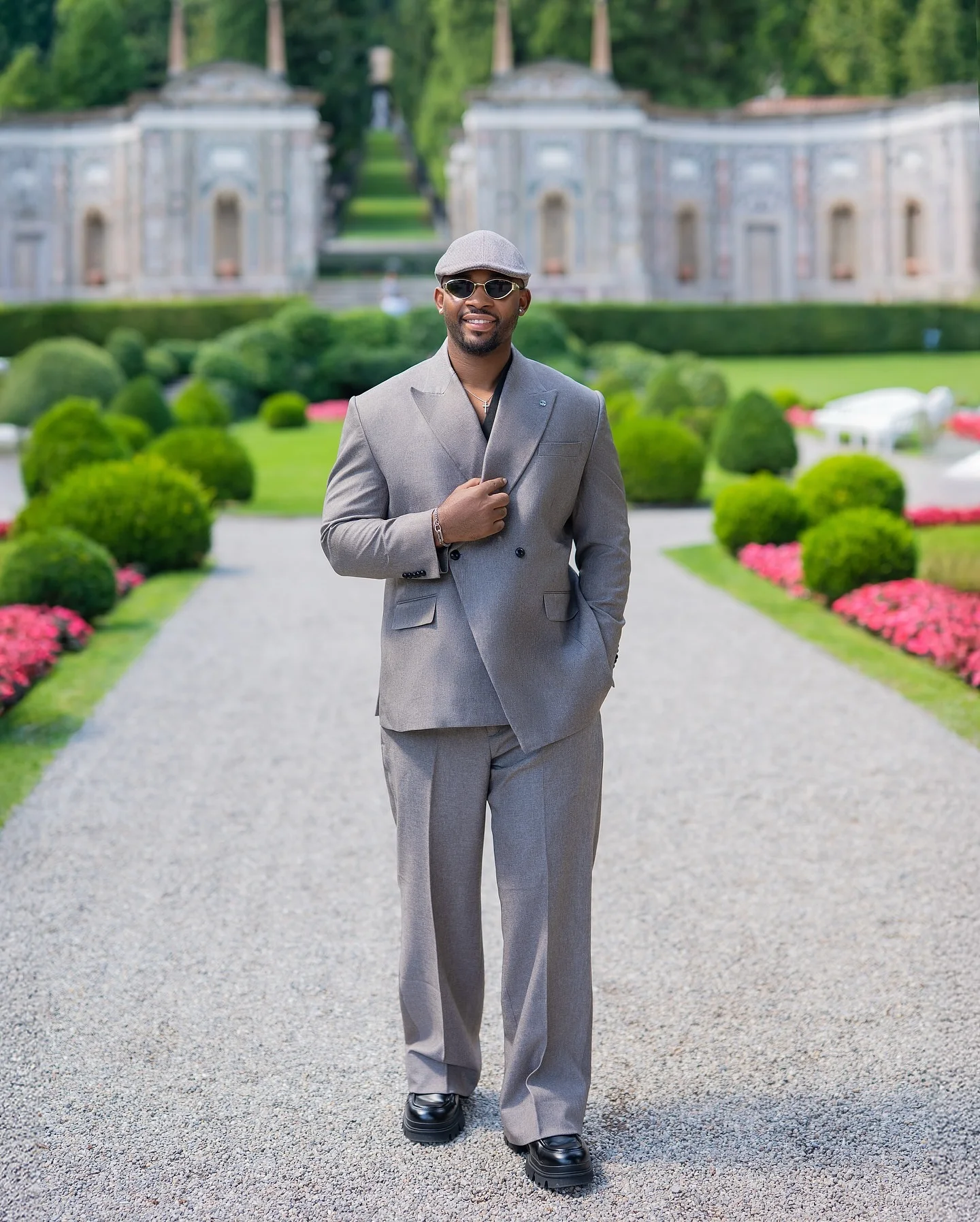 Abiti da sposa britannici per il tempo libero per lo sposo Smoking doppiopetto con risvolto con visiera 2 pezzi Giacca Pantaloni Festa serale Personalizzato