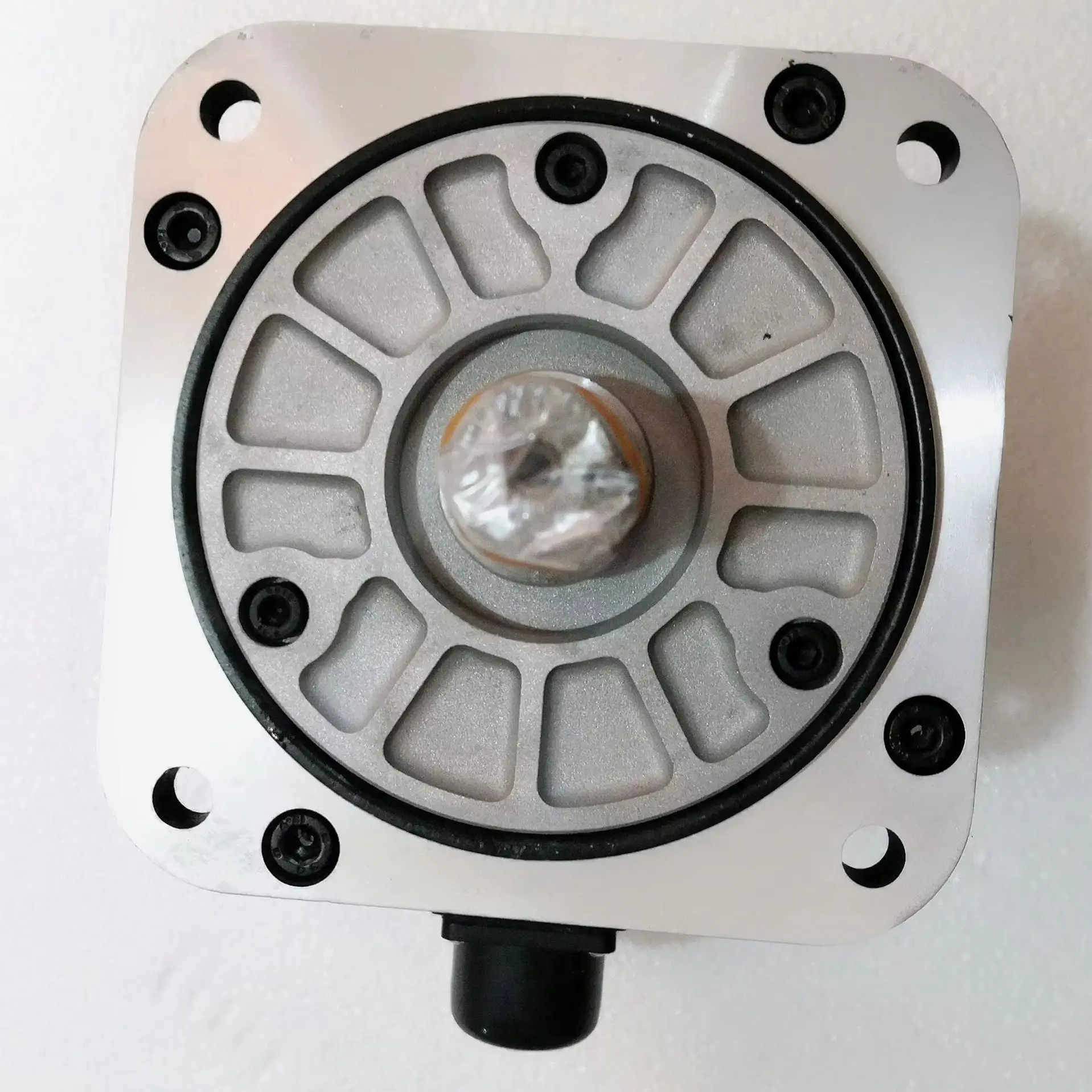 

SGMGH-09DCA-YG25 Brand new Servo motor Original Genuine，Fast shipping，SGMGH 09DCA YG25