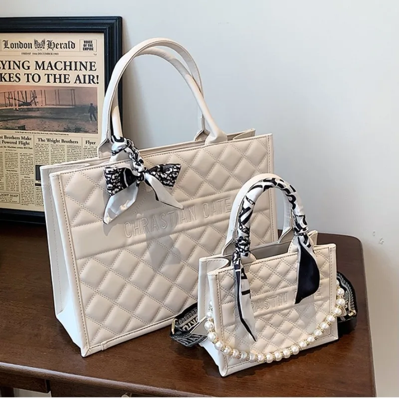 Sac tendance polyvalent-nicho français bandoulière nouveau Style haut de gamme exquis européen américain doux rétro décontracté sac pour femmes